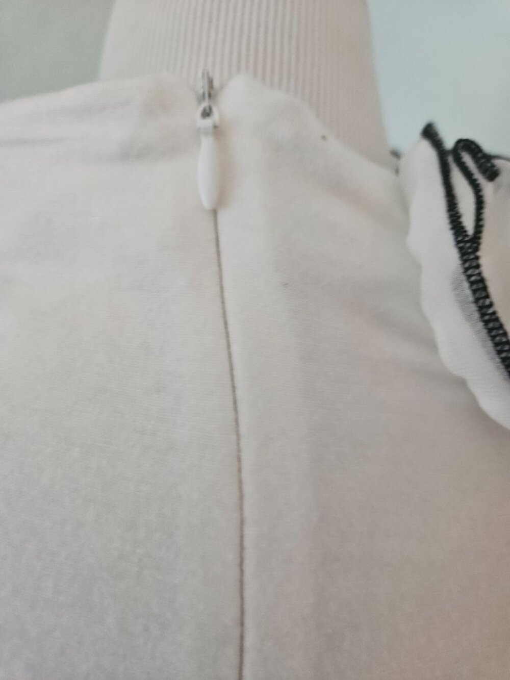 puffed sleeve GRACIA top - Picture 5 of 5